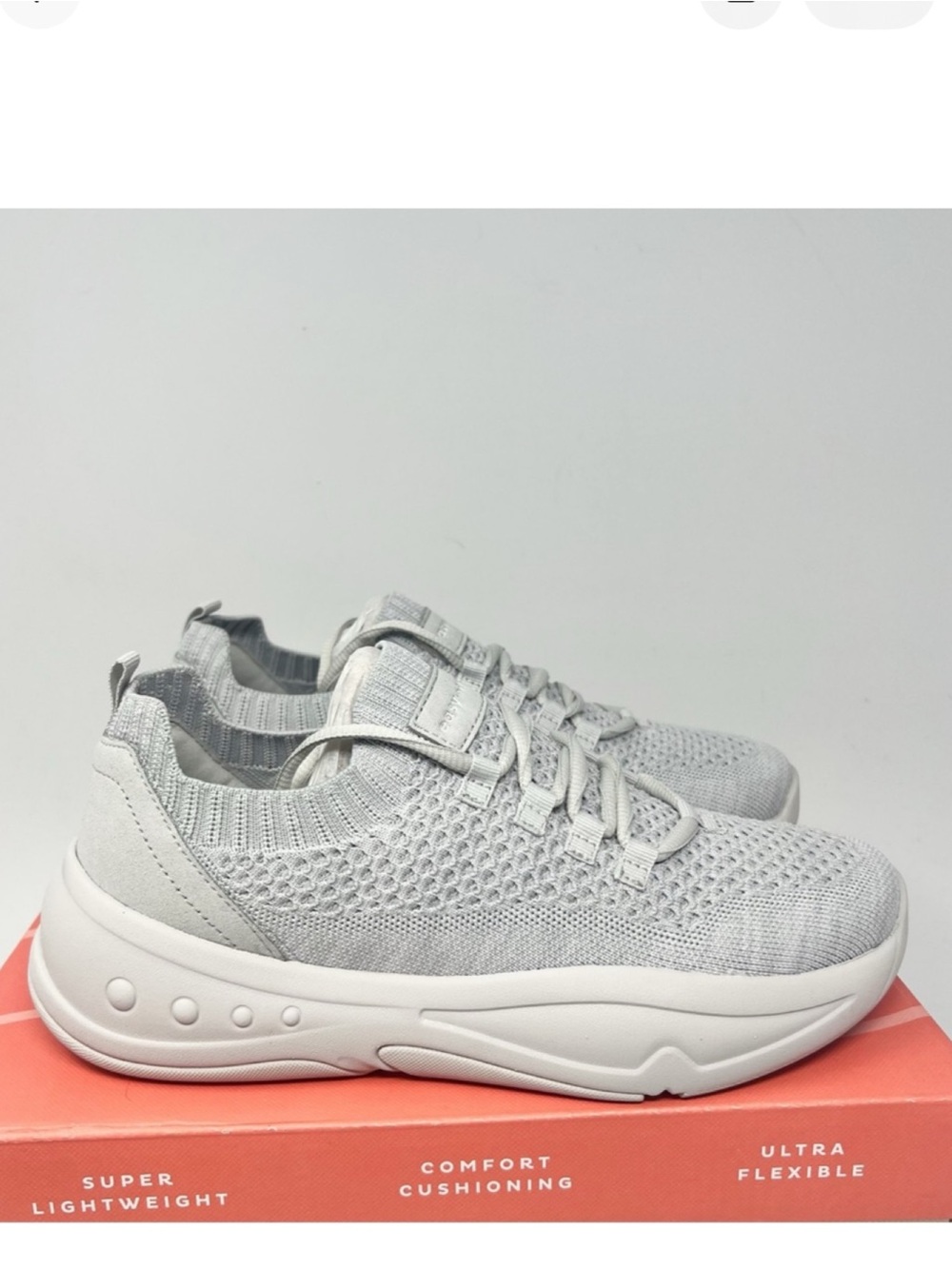 Easy Spirit Power Knit Sneakers 
Size 7 Wide